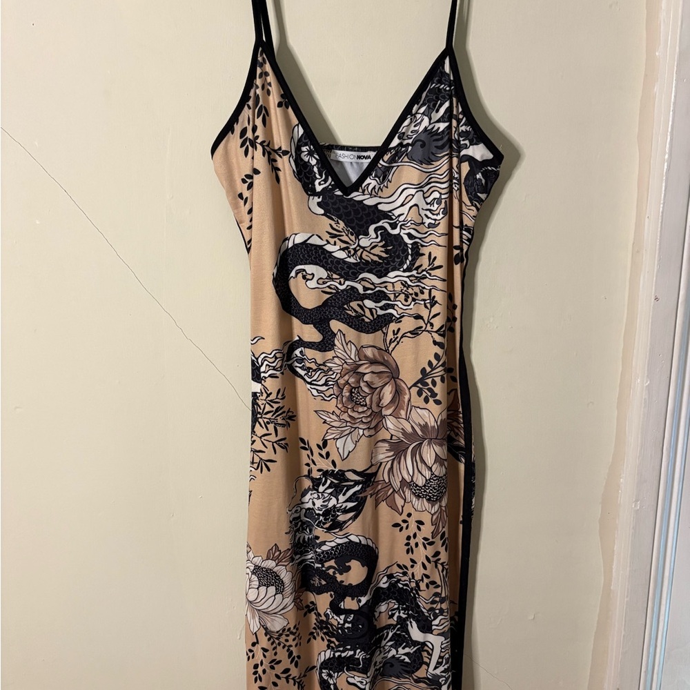 Fashion Nova Black and Tan Dragon Dress
